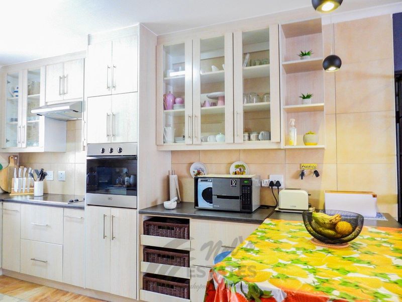 House with flat for sale in Extension 16 - Photo 8