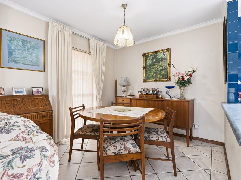 Three-Bedroom Family Home in Tijgerhof - Photo 9