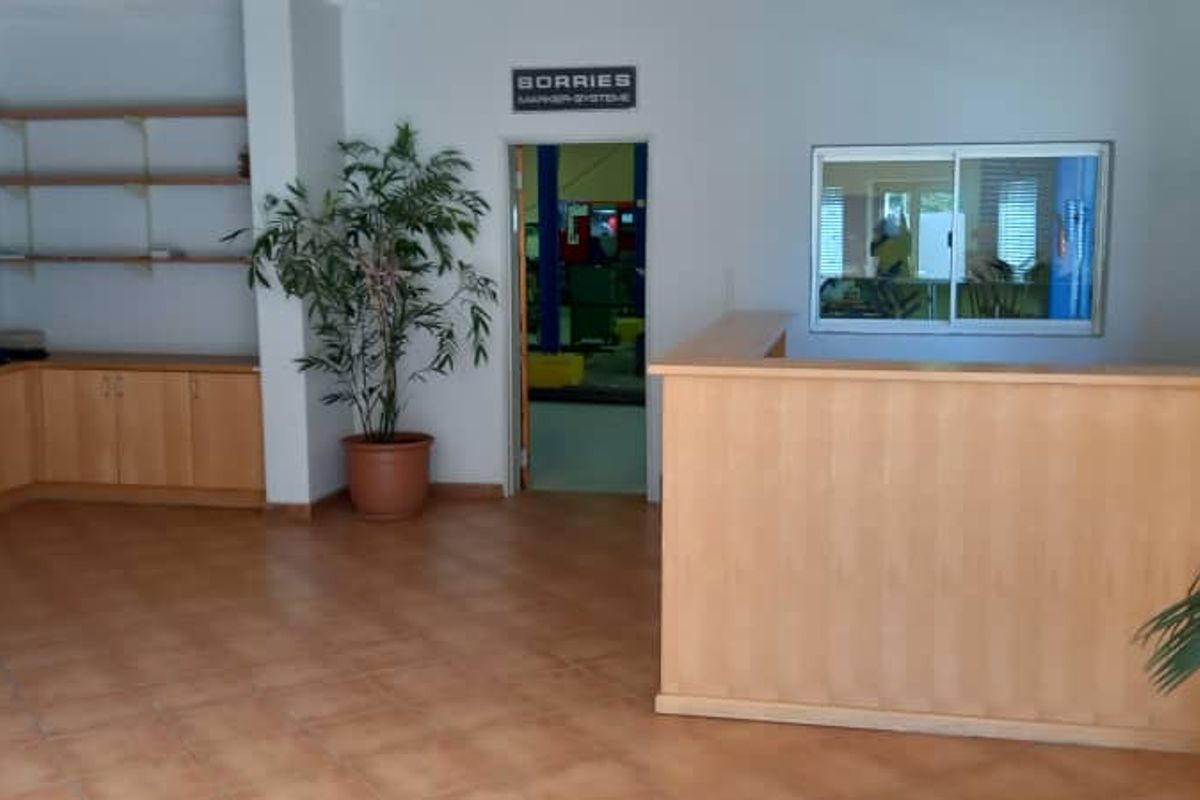 Warehouse with Offices & Butchery with Cooling Room - Photo 2