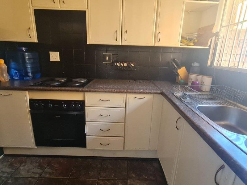 EXCLUSIVE MANDATE Lock up and go secure Duet. - Photo 4