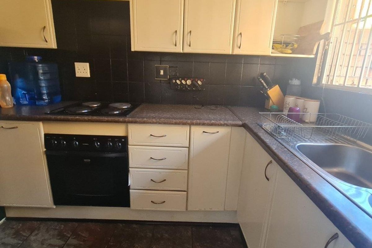 EXCLUSIVE MANDATE Lock up and go secure Duet. - Photo 4