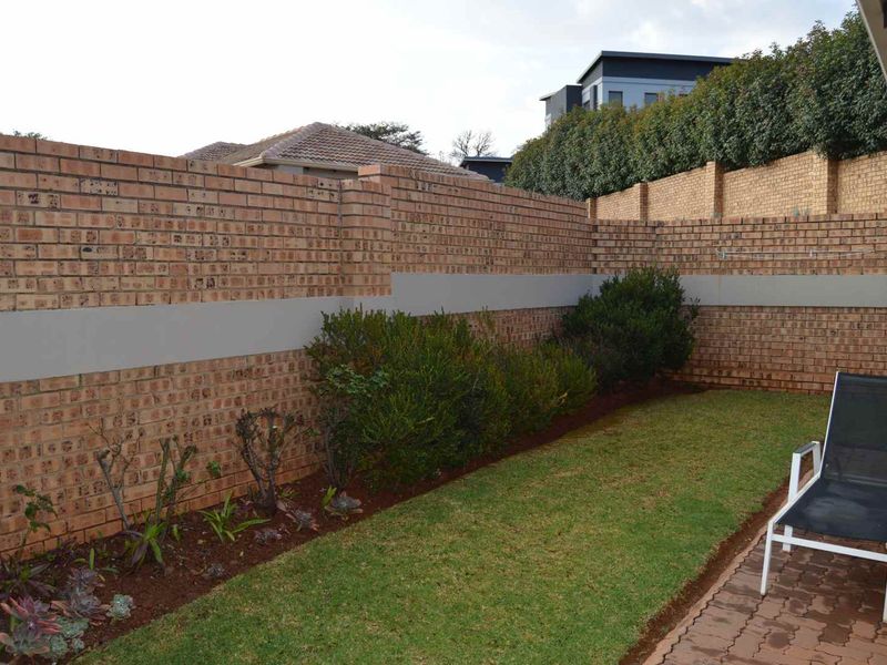Beautful and modern house in the Wilds Estate - Photo 6