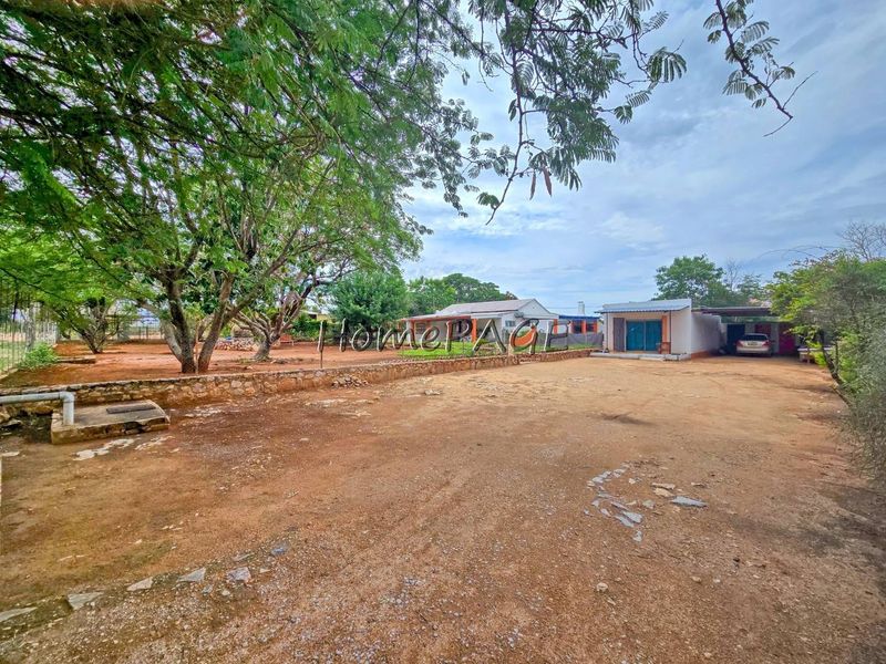 Outjo:  Quaint Cottage-Style Home for Sale - Photo 2