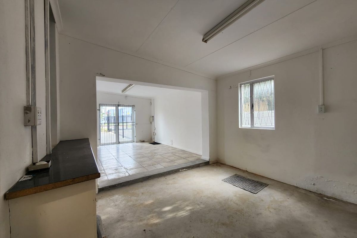 Versatile Open-Plan Office Space in the Heart of Walmer - Photo 2