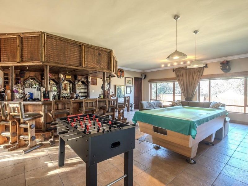 Refined Luxury Country Living with Exceptional Development Potential in Pretoria East - Photo 3