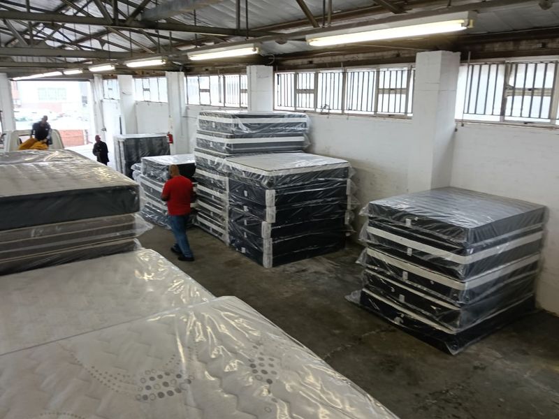 INDUSTRIAL WORKSHOP / FACTORY TO LET – NEAR ST JOHNS, PINETOWN - Photo 6