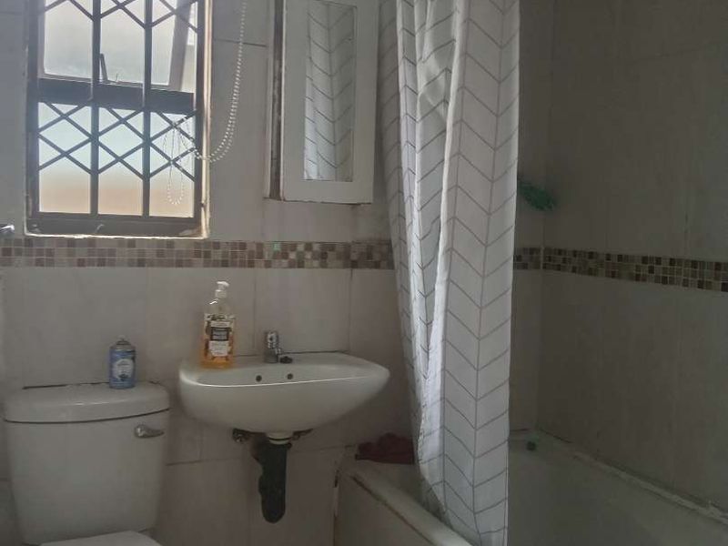 THREE BEDROOM HOUSE TO RENT IN WINDMILL PARK EXT 12 - Photo 10