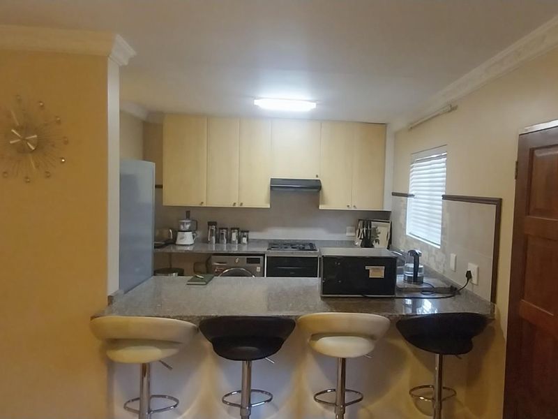 2 Bedroom House In Sand Stone Estate - Photo 2