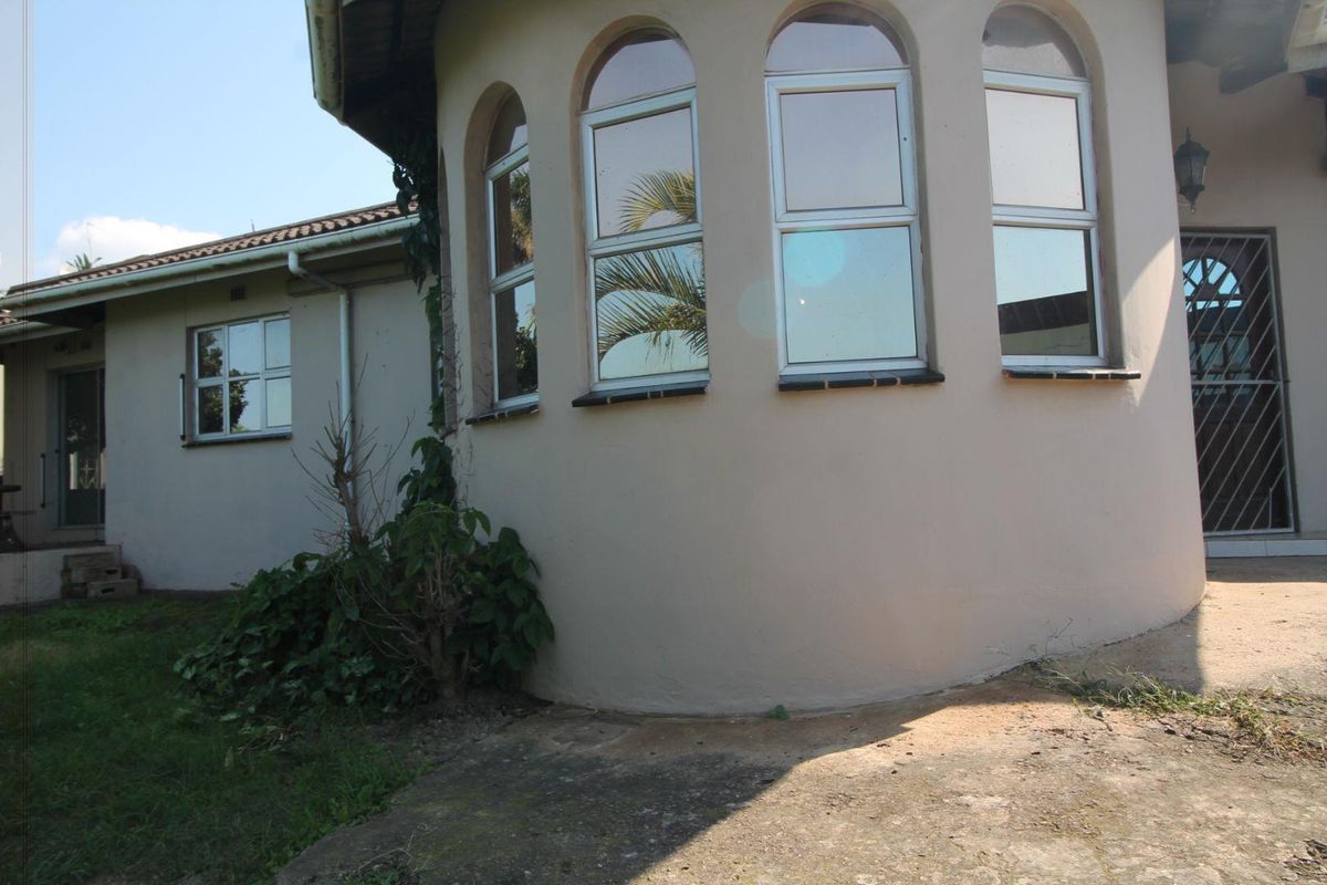 4 Bedroom House for rent - Photo 2