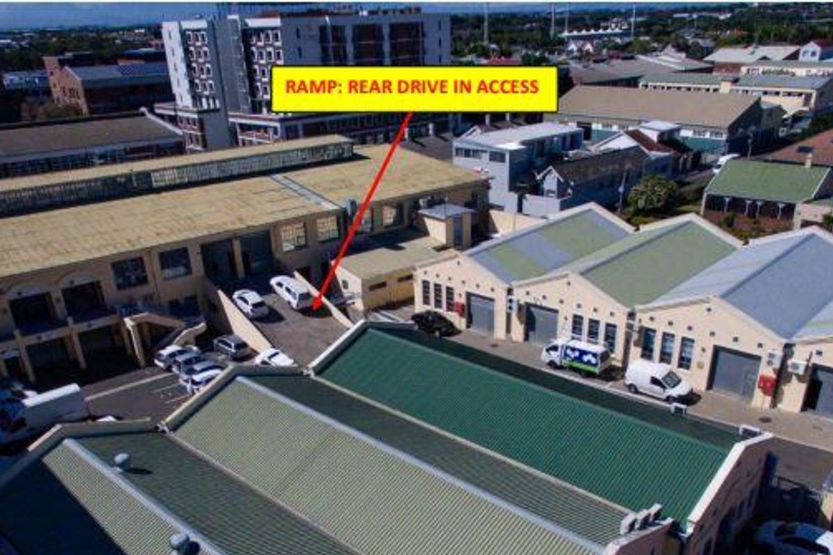 945m2 TO LET HIGHLY VISIBLE, REAR DRIVE-IN ACCESS : RETAIL / OFFICE / WAREHOUSE 400 AMP 3 PHASE POWER OBSERVATORY - Photo 4