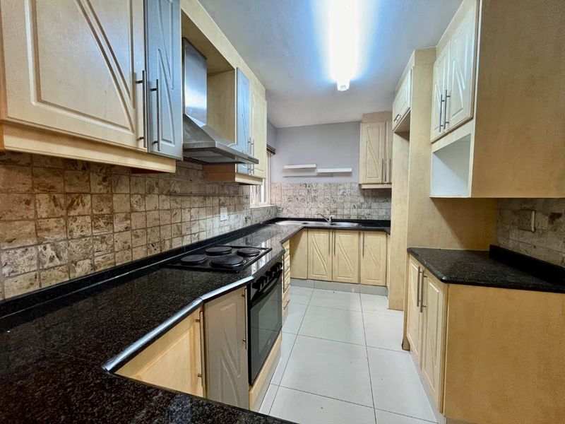 Hendra - 3 Bedroom simplex in Umgeni park - Photo 3