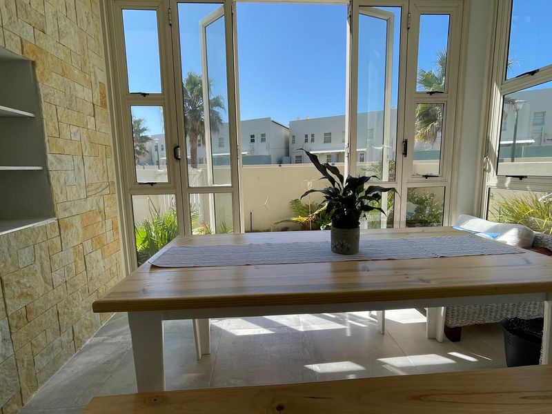 Beautiful Apartment - Photo 9