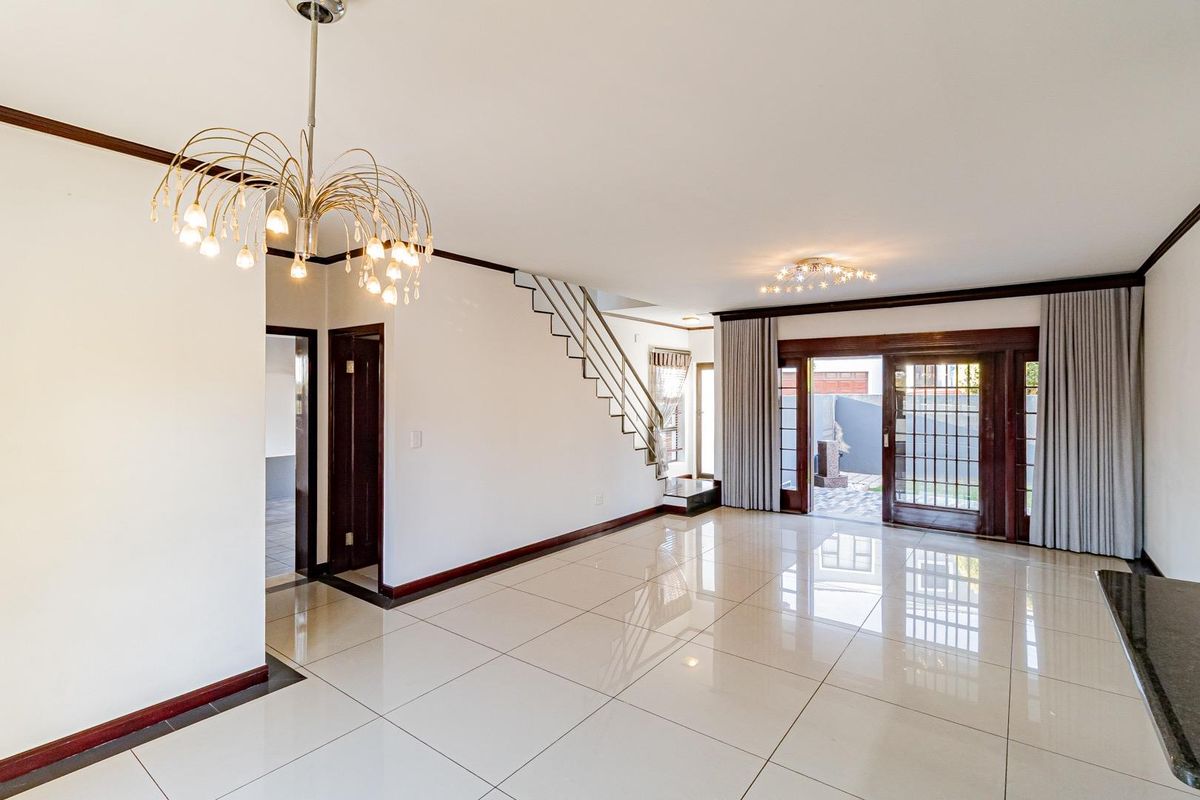 Spacious 3bedrooms house for sale - Photo 5