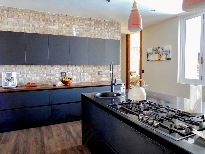 Luxurious Home For Sale at Rossmund Golf Resort, Swakopmund - Photo 10