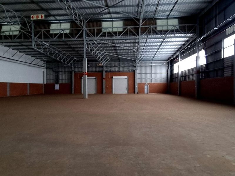 2 230m2 Louwlardia Centurion Warehouse To Let - Photo 8