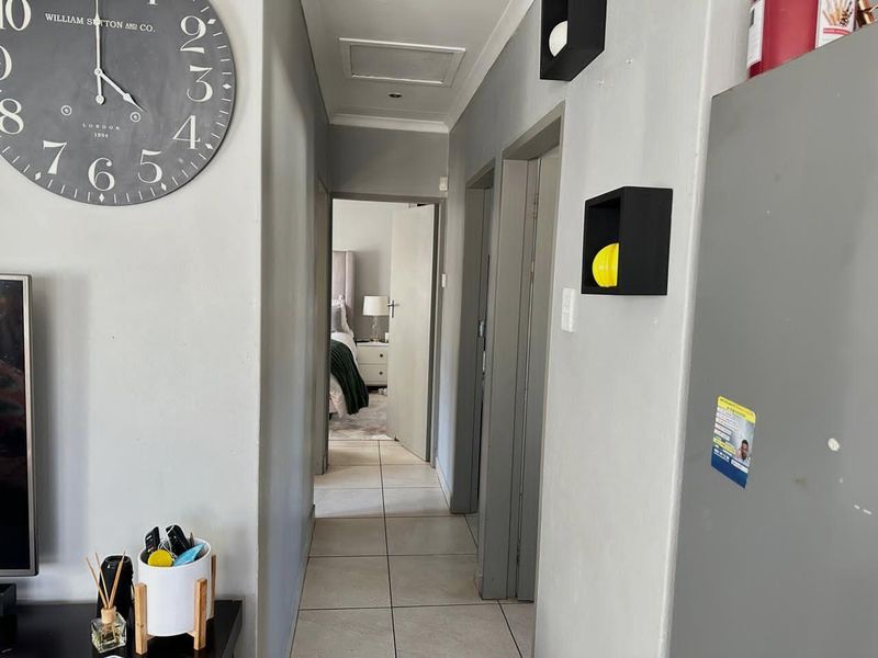 COZY 3 BED IN LEOPARD'S REST ESTATE.. - Photo 8