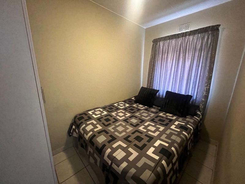 VERY NEAT GROUND FLOOR UNIT - Photo 6