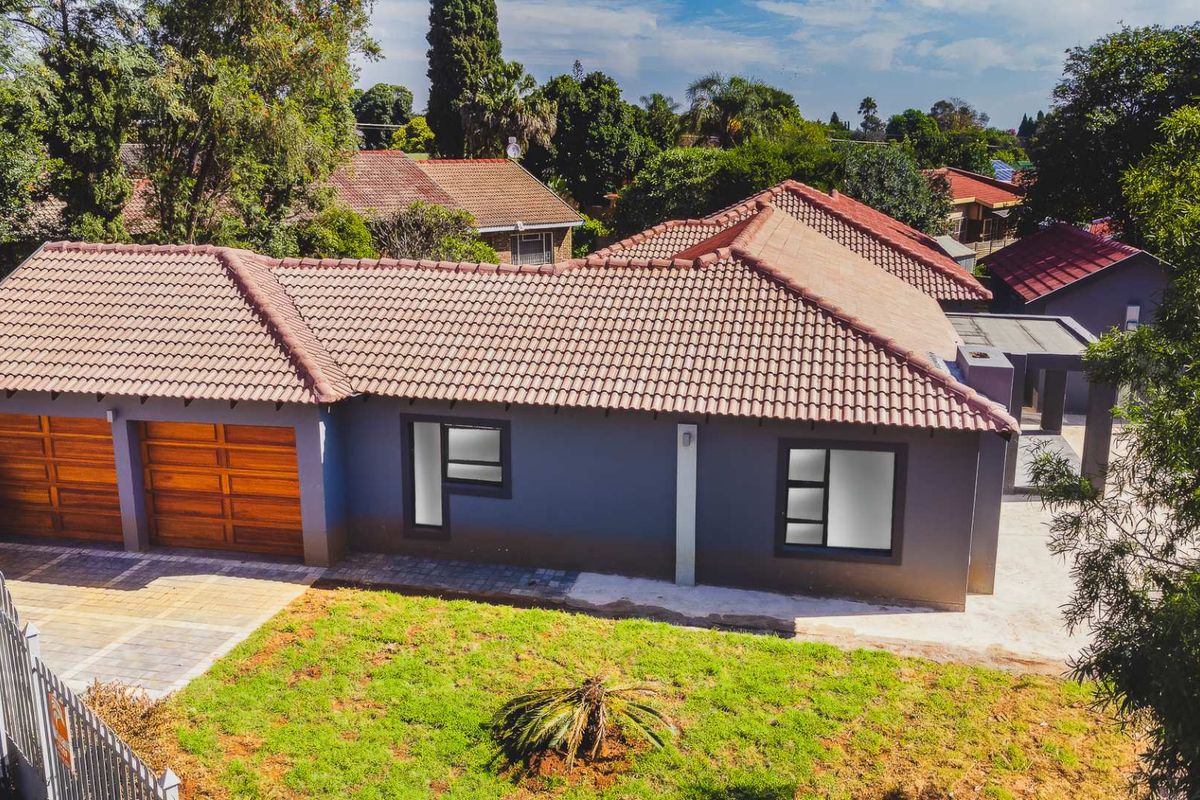 Looking for a HUGE family compound? - Photo 2