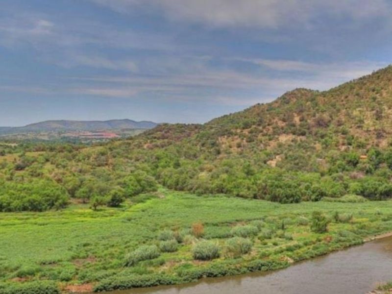 Relaxing views stand for sale. - Photo 4