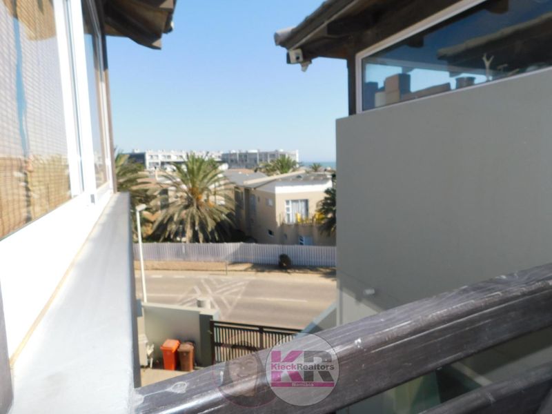 One of a kind : Fully furnished - Photo 6