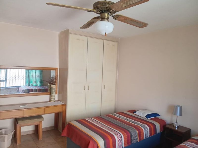 Comfortable 3-Bedroom Rental with Pool in Richards Bay Central. - Photo 9