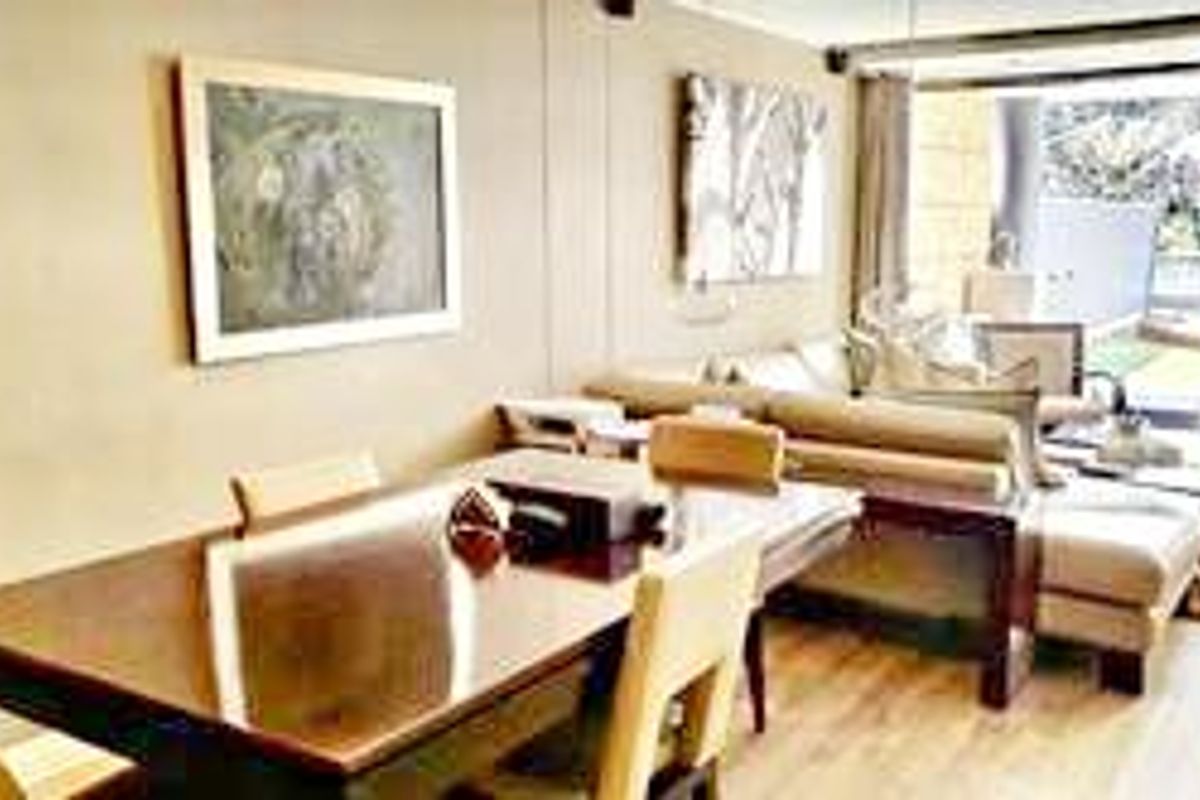 2 BED 2.5 BATH FULLY FURNISHED GARDEN  APARTMENT - Photo 5