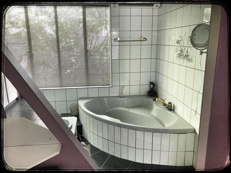 Modern 5 Bedroom Family House For Sale - Grootfontein - Photo 10