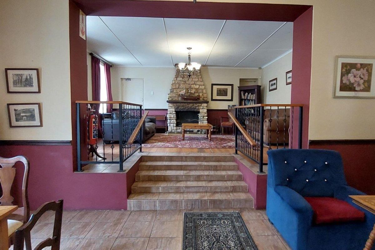 Pig and Whistle Inn – South Africa’s Oldest Continuously Licensed Pub for Sale - Photo 4