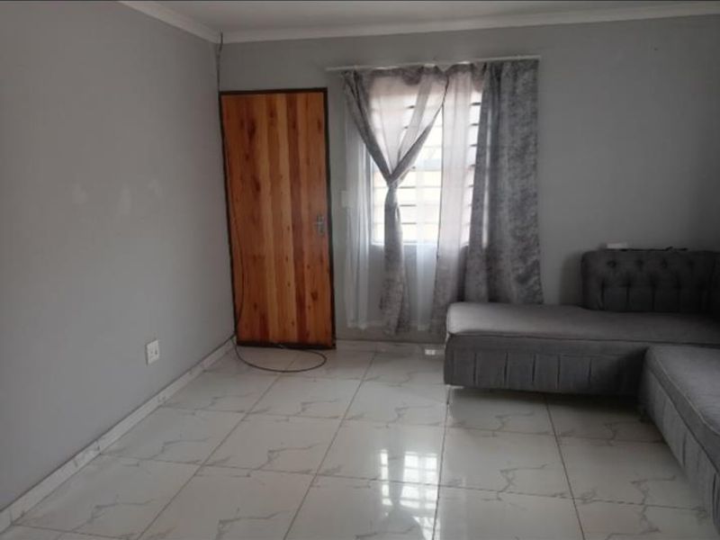 EXCLUSIVE | MODERN LUXURY WITH BIOMETRIC SECURITY – ACT FAST This is not just a home — it is a statement of secure, modern living in the heart of Dawn Park. - Photo 8