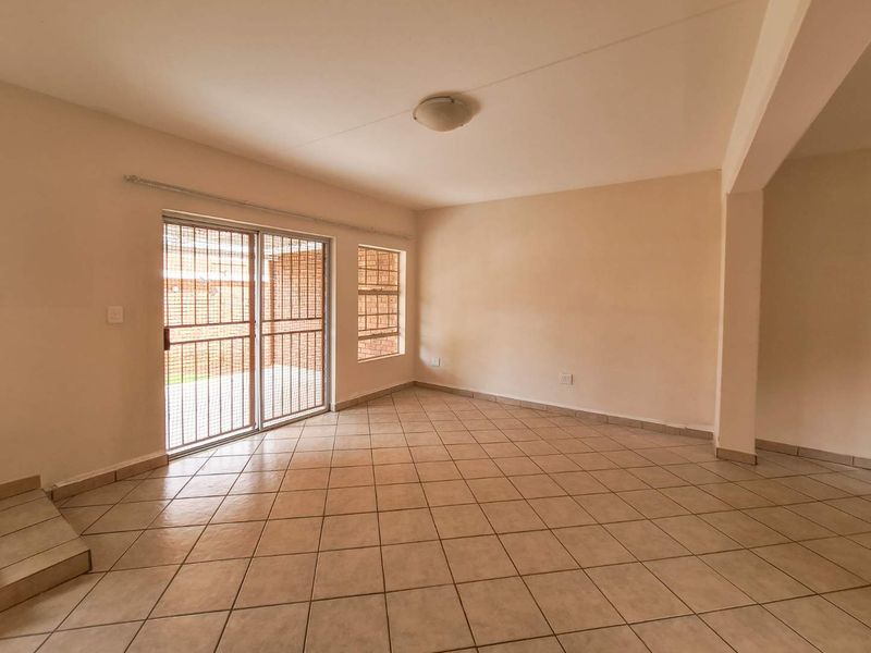 2 Bedrooms/ 2.5 Bathrooms/ 1 Garage - Photo 7
