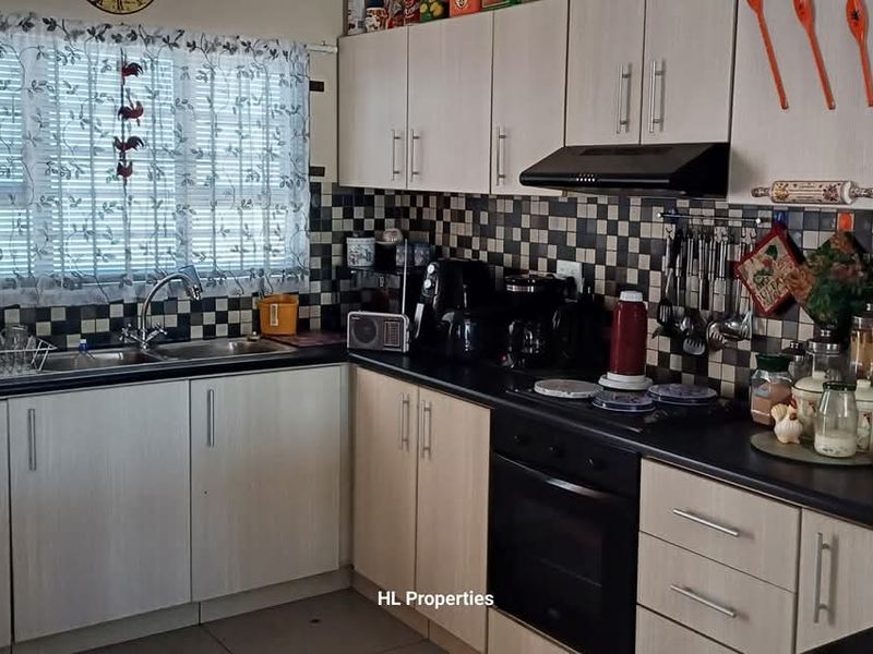 This unit stands completely on its own with own entrance. - Photo 4