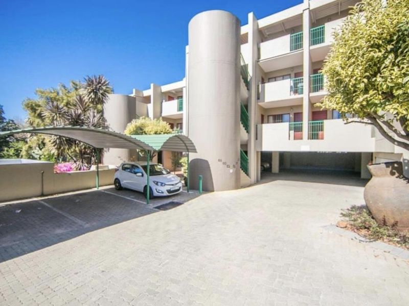 A CHARMING ONE BEDROOM APARTMENT - Photo 8