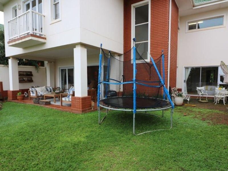 4 Bedroom Home Within A Secure Complex - Photo 10