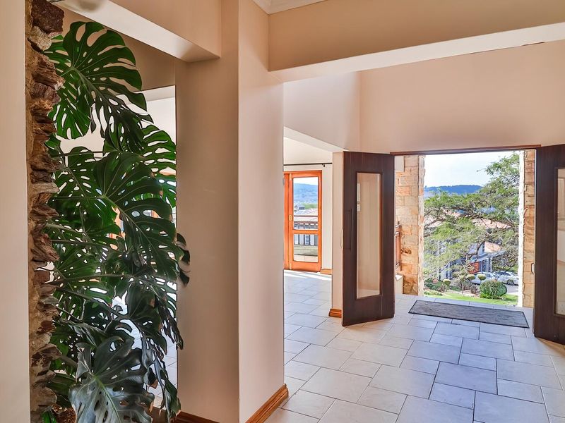 Expansive Luxury Living with Breathtaking Elevated Views - Photo 5