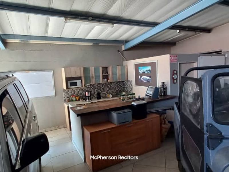 Warehouse For Sale in Prime Position - Photo 4