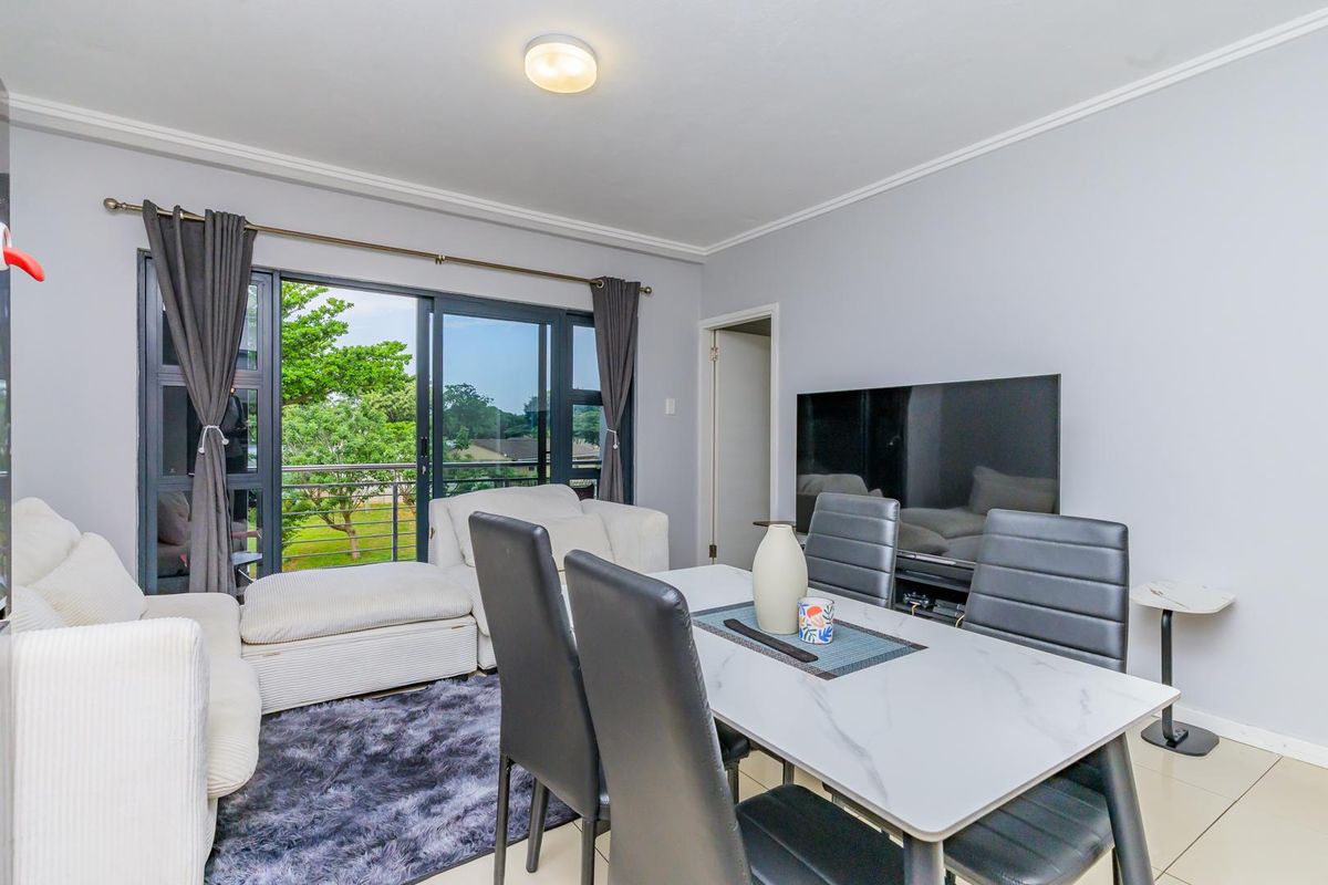 Hendra - Modern 2-Bed, 2-Bath Apartment in The Zen — Prime Umhlanga Ridge Living - Photo 4