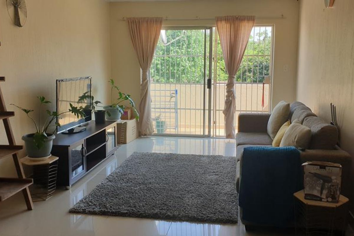 3 Bedroom Townhouse  in Vorna Valley - Photo 2