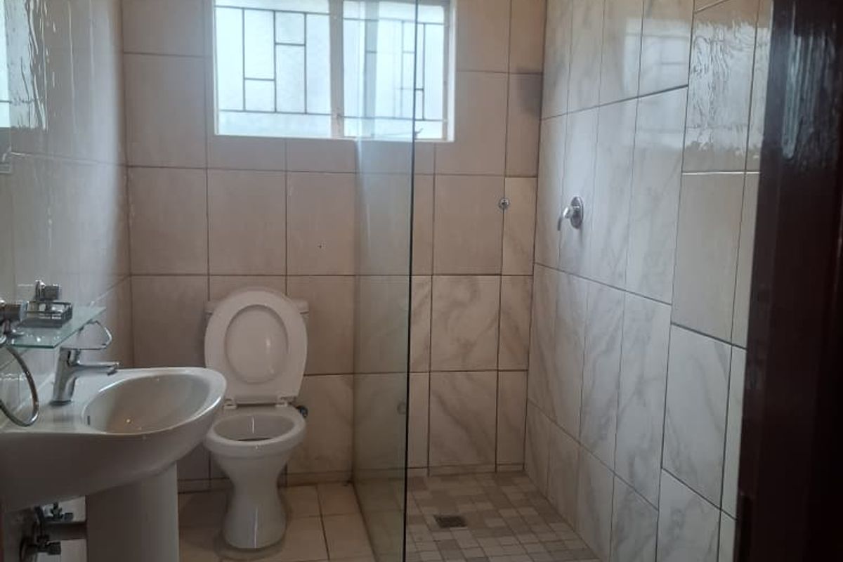 Perfect Townhouse in Dorado Park for Modern Living - Photo 2