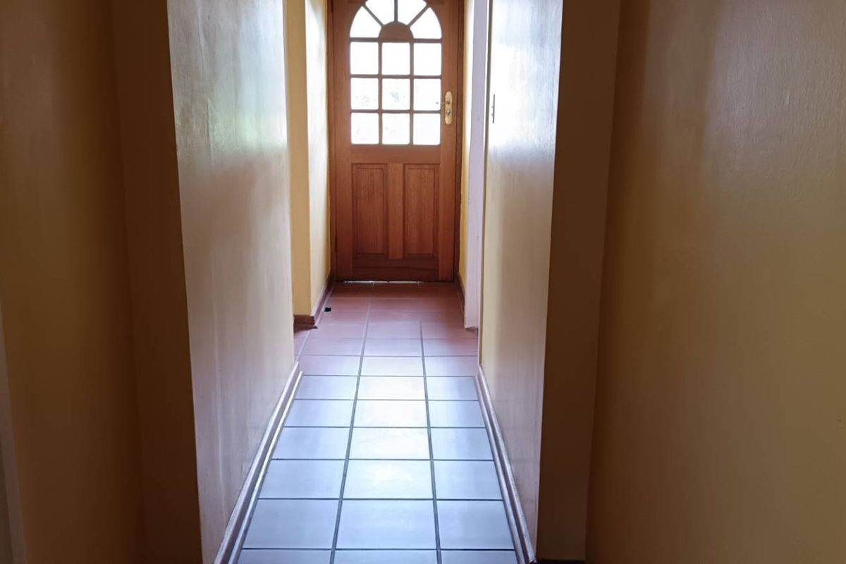 Stunning 3-bedroom house in Observatory for sale - Photo 5