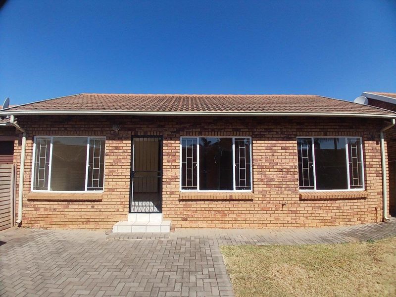 Salignapark, 2 Bedroom for sale - Photo 2