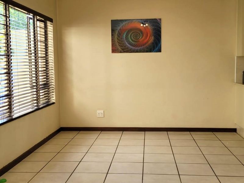 2 Bedroom Garden Duplex for Rent in Cedar Hills Private Estate - Photo 4