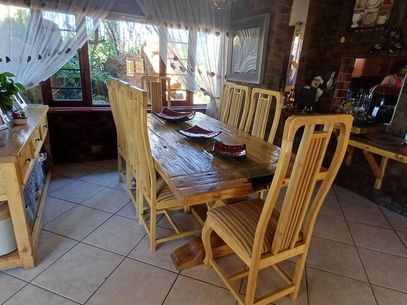 Large family home - Photo 4