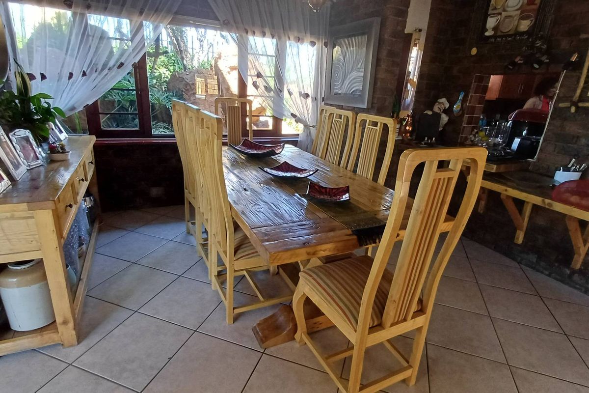 Large family home - Photo 4