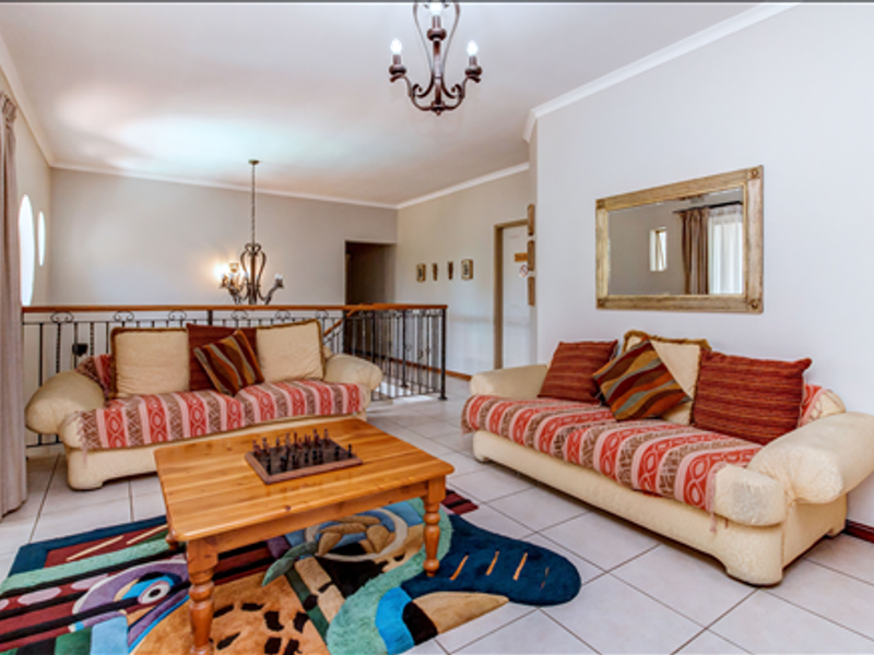 Two big properties combined into one Guesthouse! - Photo 8