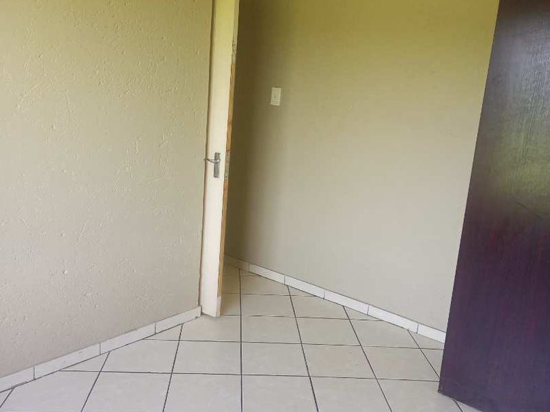 Stunning 2 bedroom 2 bathroom apartment is now for sale in Theresapark. - Photo 7