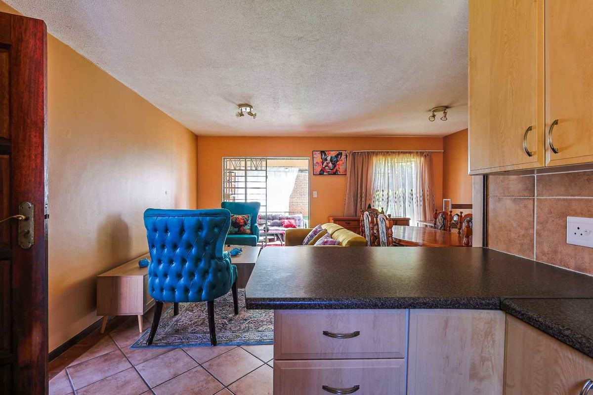 Fully Furnished 2-Bedroom Apartment to Rent - Photo 5