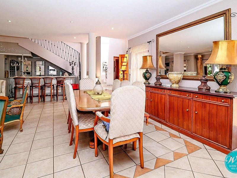Secure and Well Maintained Cluster Home in Road Closure! - Photo 5