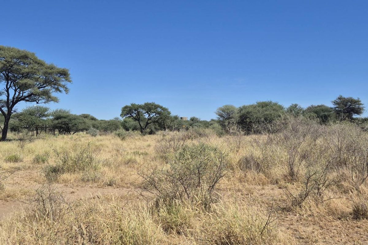 For Sale plot located within a established residential community - Photo 2