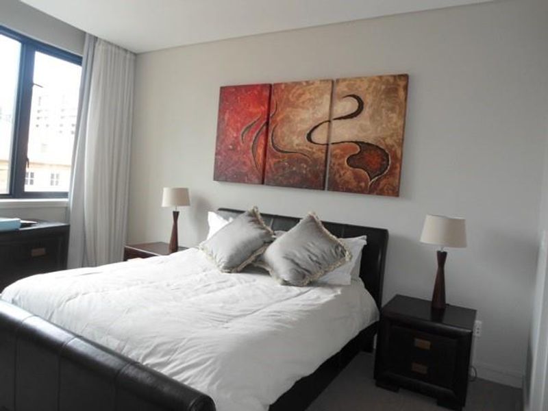 Lovely Furnished 2 Bedroom Apartment on The Emperor - Photo 8