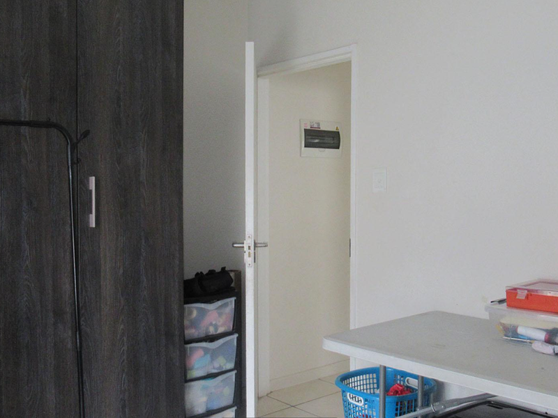 3-bedroom ground floor unit for sale - Photo 9